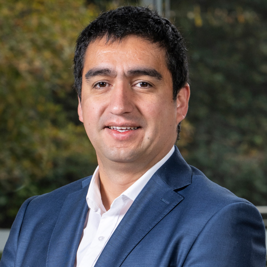 JHéctor Almonacid